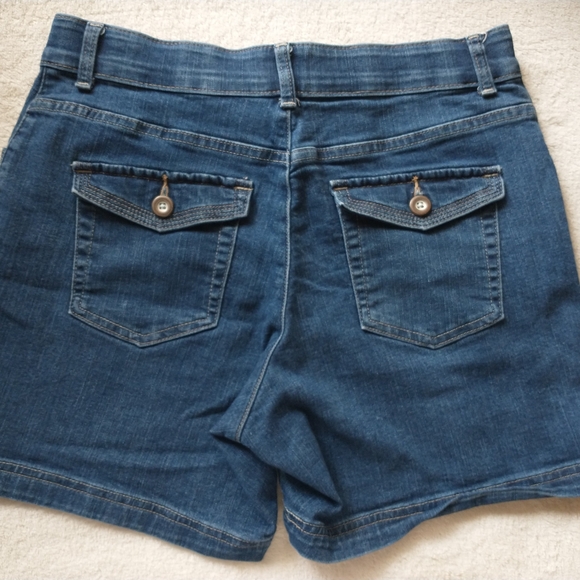 Lee Comfort Women's Size 10 Jean Shorts - Picture 2 of 4